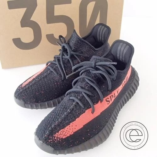 ナイキ×カニエウエスト　プレミアムスニーカー 「YEEZY」モデルについて