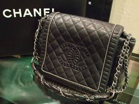 シャネルのCHANELシャネル　チェーンバッグの買取実績です。