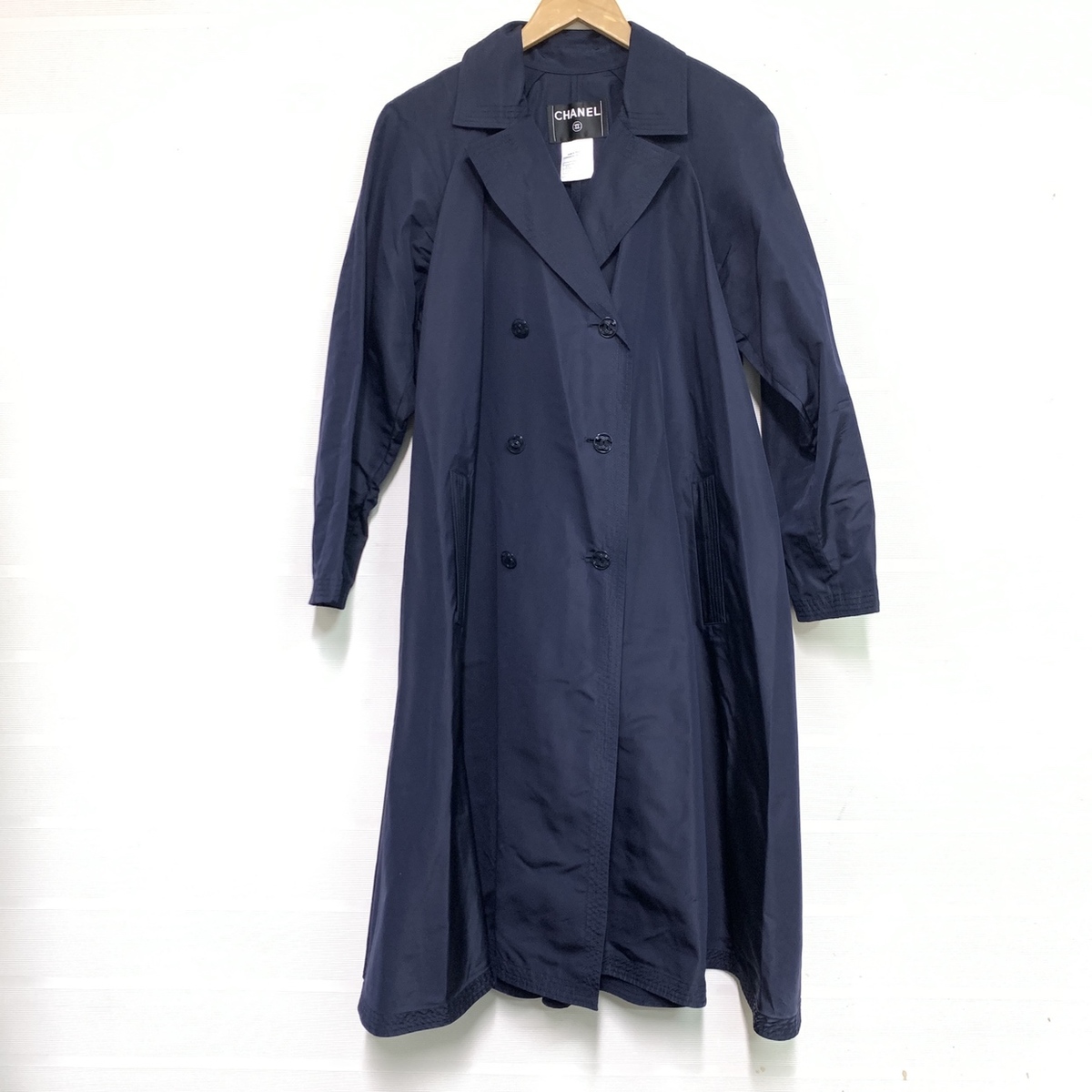 CHANEL ネイビー ベルベット ダブルブレストコート　シャネル　ブルー CHANEL ネイビー ベルベット ダブルブレストコート シャネル ブルー