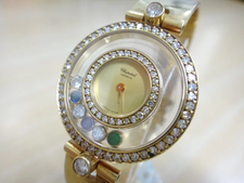 Chopardショパール　ハッピーダイヤモンド　金無垢腕時計を買取致しました！状態は使用感の少ないお品物になります。