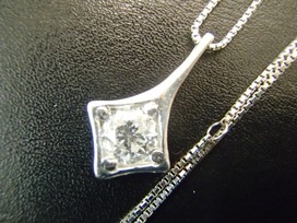 ダイヤモンドのダイヤモンドネックレスの買取実績です。