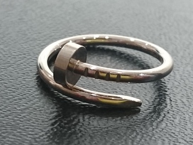 カルティエの750 ジュストアンクル リングの買取実績です。