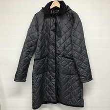 銀座本店でラベンハムの18AWの黒×ヒョウ柄のグリンステッドキルティングジャケットを買取りました。状態は新品同様品。非常に状態の良い商品です。