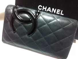 シャネルのカンボンライン 長財布の買取実績です。