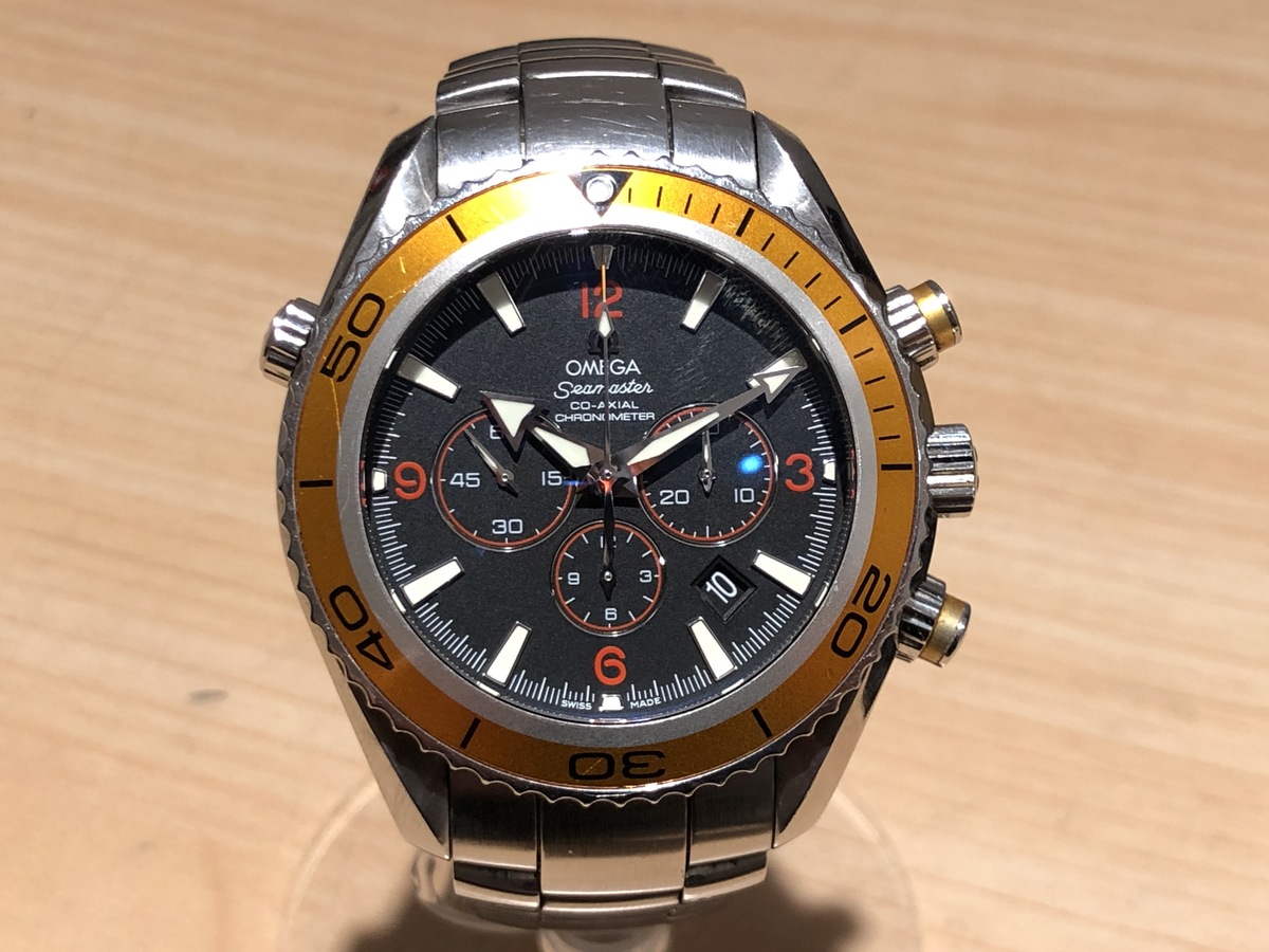 オメガのシーマスター プラネットオーシャン クロノグラフ 2218.50.00 自動巻き腕時計の買取実績です。