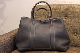エルメスのネゴンダ ガーデンパーティーMM 角擦れ強の買取実績です。
