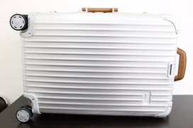 リモワのトパーズ　ルフトハンザ別注　63L　4輪キャリーケースの買取実績です。