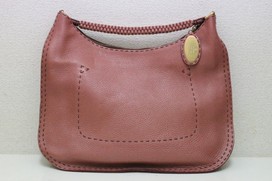フェンディのセレリア　ワンショルダーバッグの買取実績です。
