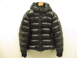 モンクレールのオベールの買取実績です。