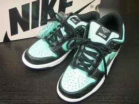 ナイキの×ダイアモンドサプライ ダンクＬｏｗの買取実績です。