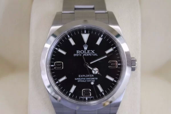 ROLEX（ロレックス）の214270エクスプローラー1をお買取りしました。浜松宮竹店状態は若干の使用感がある中古品です。