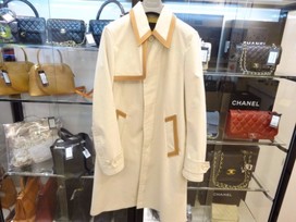 プラダの2015年　ロングコートの買取実績です。