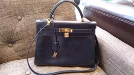 エルメスのケリー　カーフスキン　ブラックの買取実績です。