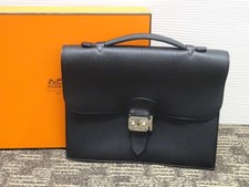 エルメス(hermes)のサックアデペッシュ27の買取なら銀座本店へ状態は傷などなく非常に良い状態のお品物です。