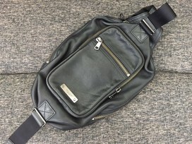 コーチのトンプソン ボディバッグの買取実績です。