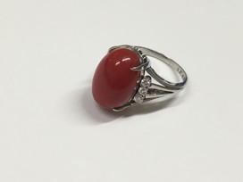 赤珊瑚の宝石　珊瑚（サンゴ）　ダイヤ0,12ct　リングの買取実績です。