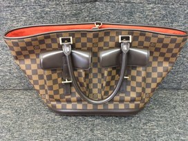 ルイヴィトンのダミエ　マノスクGMの買取実績です。