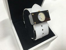 バレンシアガ BALENCIAGA(バレンシアガ)　1000本限定　レザーベルト型腕時計 買取実績です。