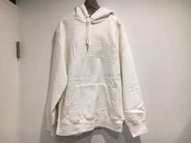 シュプリームの2015年　Chrome Arc　ロゴパーカーの買取実績です。
