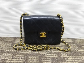 シャネルの0番台　ミニマトラッセの買取実績です。