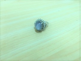 サファイアのサファイヤ(sapphire)　サファイア5.2ct　ダイヤ0.34ctの買取実績です。