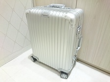 渋谷店でリモワ(rimowa)のスーツケースを買取りました。状態は使用感は少しありますが綺麗なお品物です。
