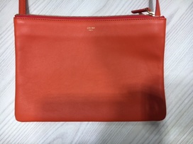 セリーヌのオレンジ　トリオバッグの買取実績です。