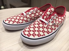 シュプリーム（Supreme)×バンズ（VANS）を買取ました。渋谷店です。状態は新品未使用