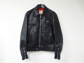 ルイスレザーのドミネーター 551T ライダースジャケットの買取実績です。