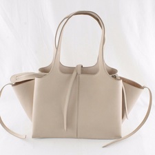 セリーヌ(celine)のトライフォード買取ならへ状態は傷などなく非常に良い状態のお品物です。