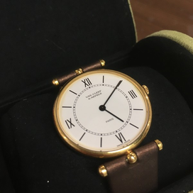 ヴァンクリーフ&アーペルのクラシックラウンドの買取実績です。