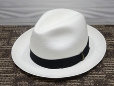 銀座本店でボルサリーノ(borsalino)の買取をしました。状態は未使用のお品物です。