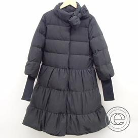 レッドヴァレンティノのダウンコートの買取実績です。