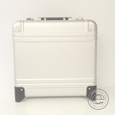 ゼロハリバートン ZR-Geo ZRG17inch-SI 2輪キャリーケース 買取実績です。