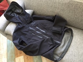 アークテリクスのアルファ SV ゴアテックスジャケット　11127の買取実績です。