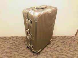 リモワのトパーズチタニウム　945.63の買取実績です。