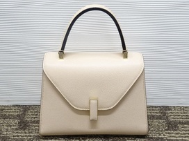ヴァレクストラの17SS　ミニ イジィデ　ハンドバッグの買取実績です。