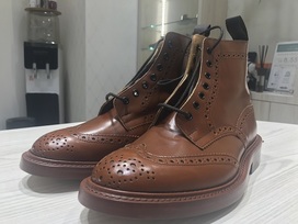 トリッカーズの茶 M2508 カントリーブーツの買取実績です。