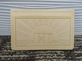 ルイヴィトンの16年　ノベルティ　カードケースの買取実績です。