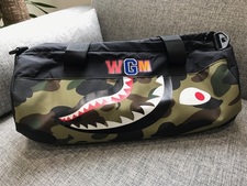 アベイシングエイプ(A BATHING APE)のバッグをお買取いたしました。新宿店です。状態は通常使用感のお品物です。