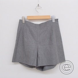 フォクシーの13年製 グレー ウールショートパンツ flannel shortの買取実績です。