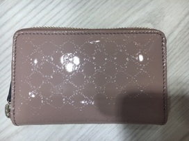 グッチのピンク　マイクログッチシマ　カードケースの買取実績です。