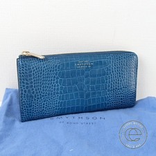 スマイソン(smythson)のマラ ロングスリムジップパースを買取りました。銀座本店です。状態は未使用のお品物です。