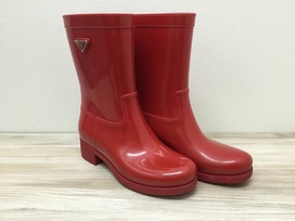 プラダのレインブーツの買取実績です。