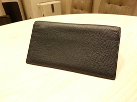 バリーの薄型レザー長財布の買取実績です。