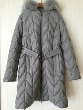 タトラスの16AW ストラダエスト別注 POPENA ファー取り外しダウンコートの買取実績です。