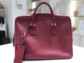 プラダのブリーフケース サフィアーノの買取実績です。