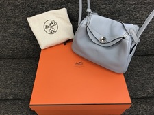 エルメス(hermes)のリンディ26を買取しました。｜高価買取なら浜松宮竹店へ状態は傷などなく非常に良い状態のお品物です。