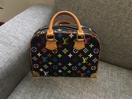 ルイヴィトンのマルチカラー トゥルーヴィルの買取実績です。