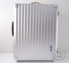 リモワ(RIMOWA)のクラシックフライトを買取しました。状態は通常使用感のあるお品物になります。